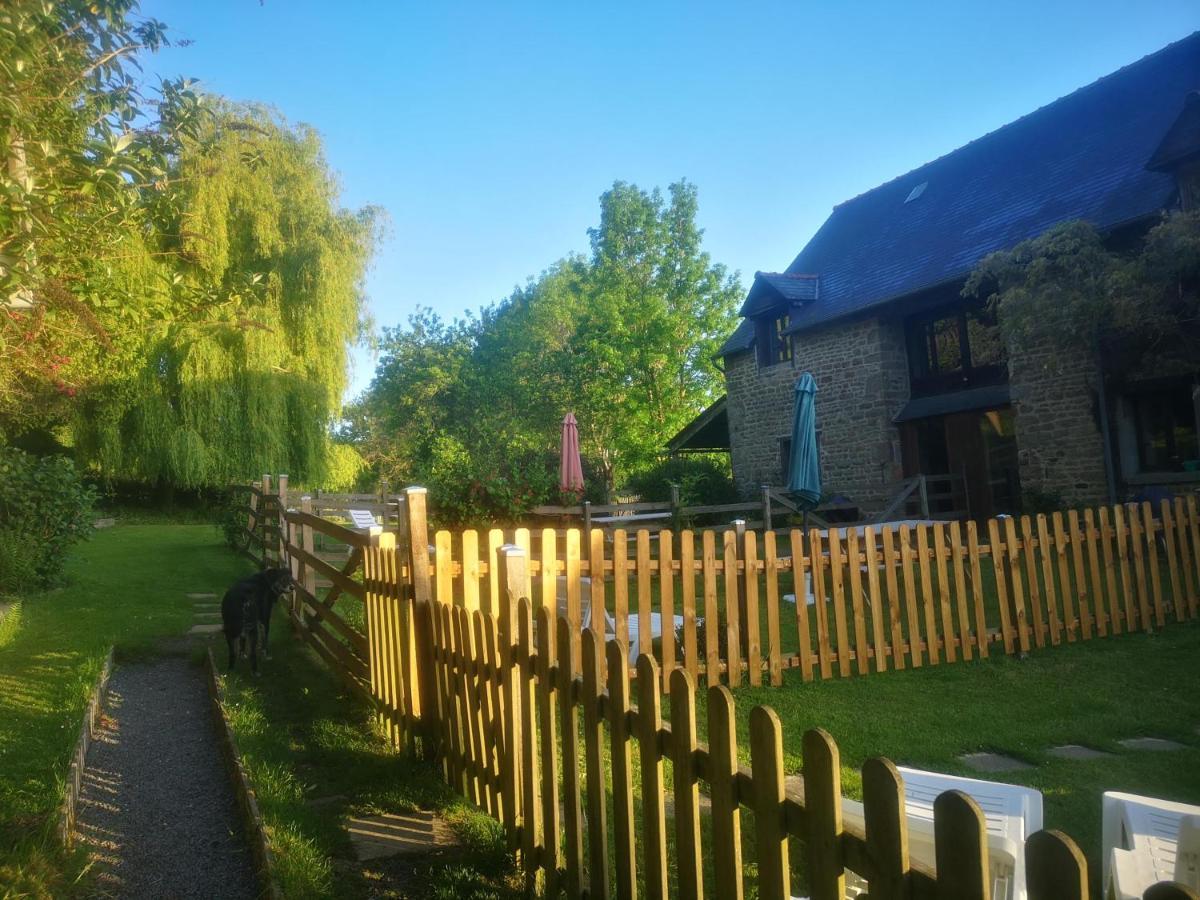 Gites Ferme De La Baie Roz-sur-Couesnon Esterno foto